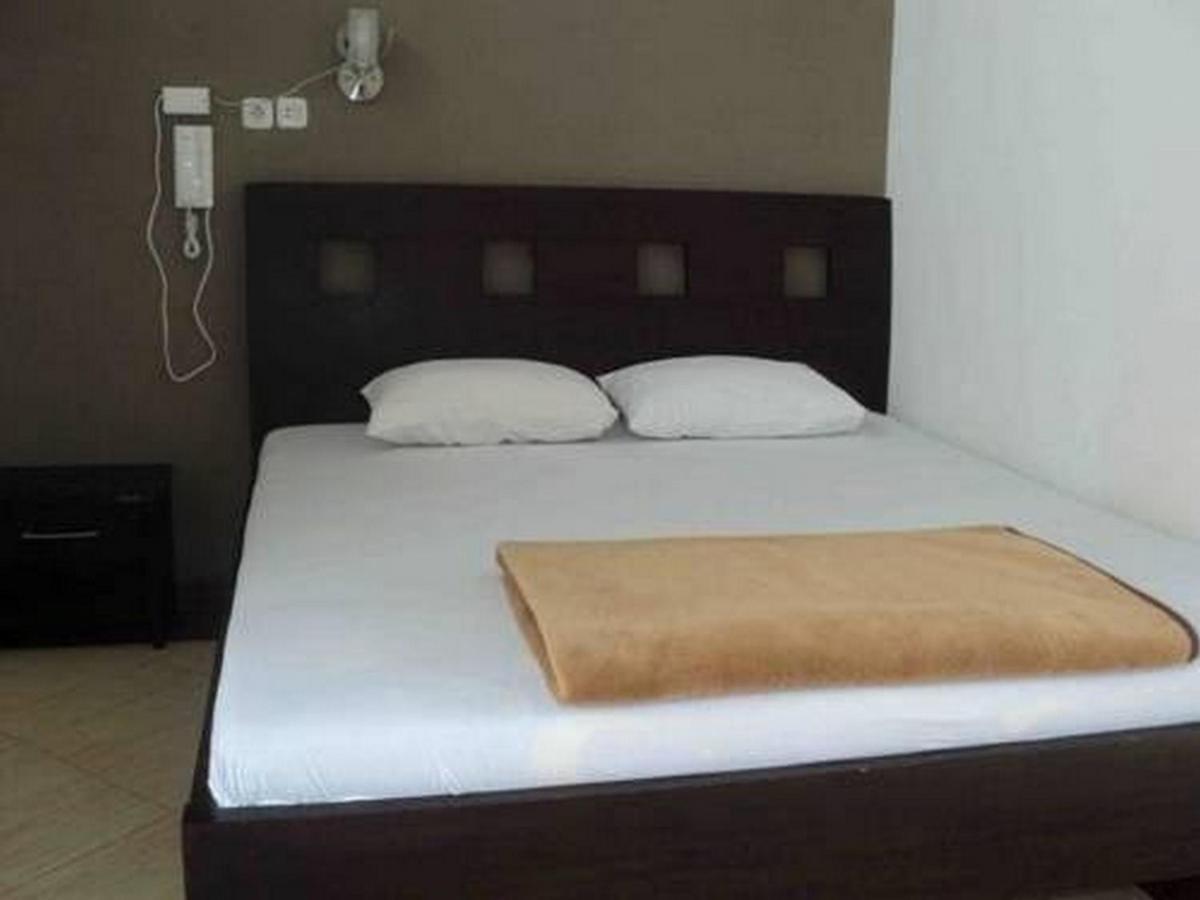 Hotel Nirwana Situbondo Redpartner Banyuanget Zewnętrze zdjęcie